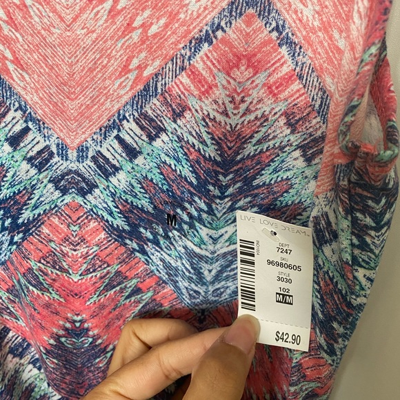 NWT Patterned romper - Picture 5 of 6